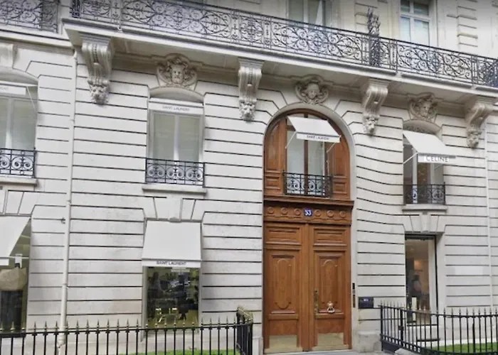 1br Montaigne Champs Elysee *